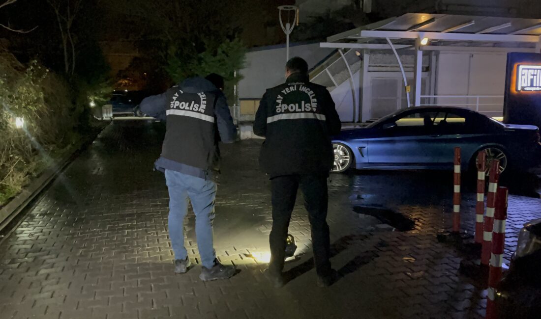 Eskişehir’de eğlence mekânı çıkışında karşılaştığı husumetlisine silahla ateş eden ve