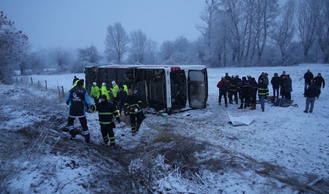 Kastamonu Valisi Meftun Dallı, Kastamonu-Sinop karayolunda yaşanan otobüs kazasında 6