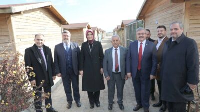 Afyonkarahisar’da 341 adet hobi bahçesinin açılışında konuşan Belediye Başkanı Mehmet