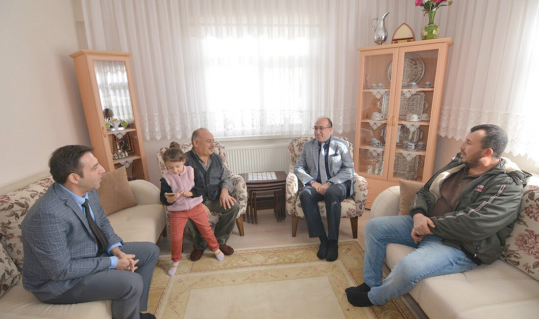 Sandıklı Belediye Başkanı Dr. Mustafa Çöl, yaklaşık 10 yıldır devam