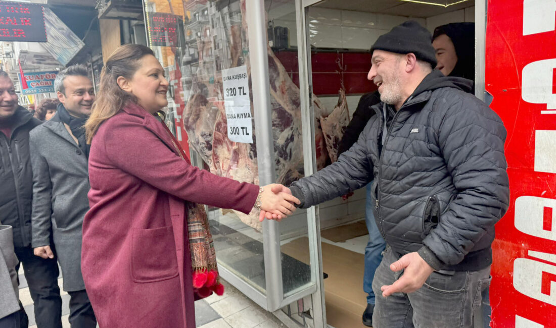 CHP Afyonkarahisar Belediye Başkan Adayı Av. Burcu Köksal, kendisini hemşehrilerine