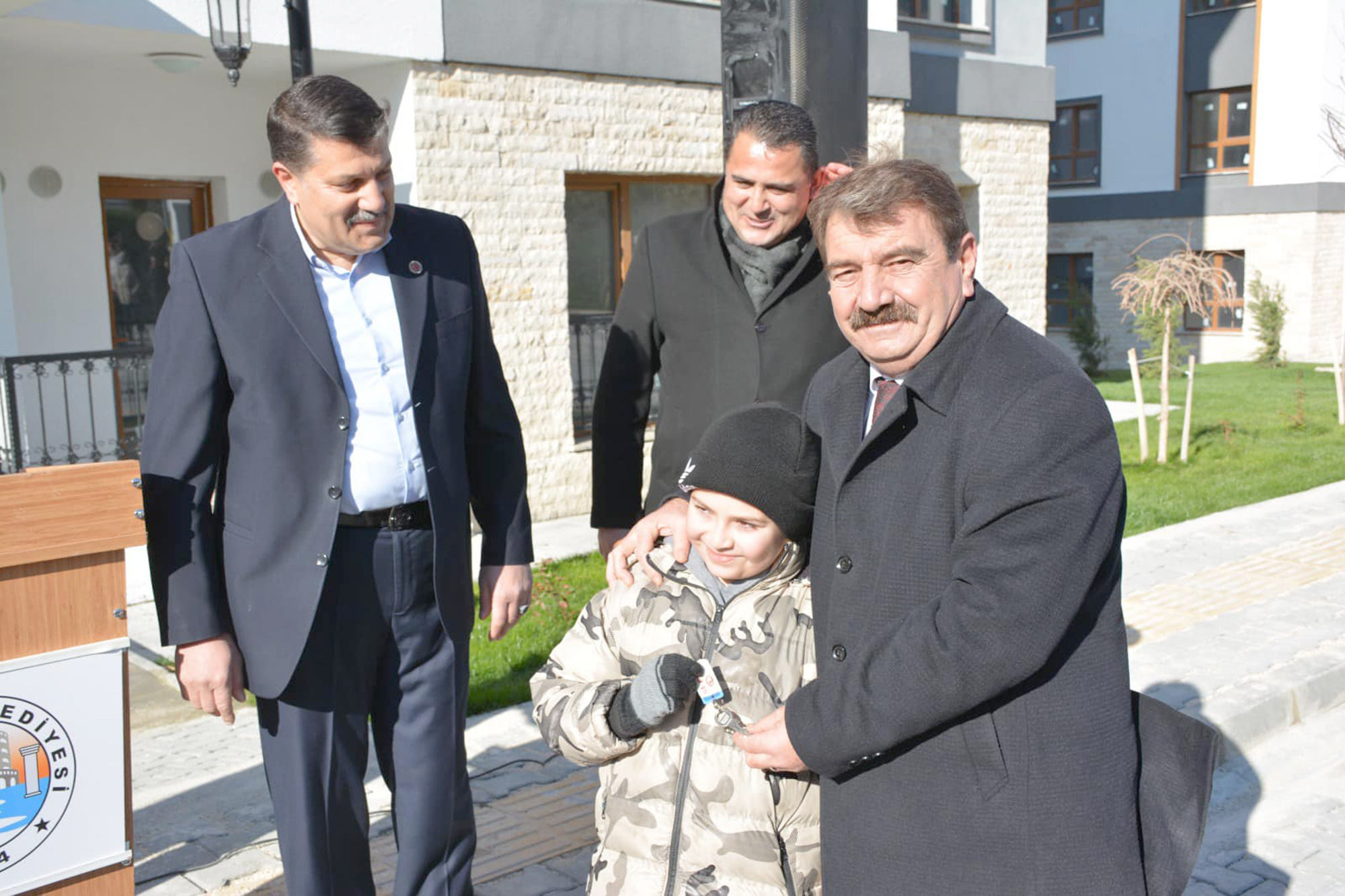 Dinar ilçesinde TOKİ tarafından yapımı tamamlanan Konak Mahallesi’nde 4.etap TOKİ