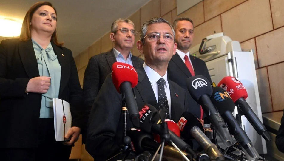 Bugün CHP Parti Meclisinden 300’e yakın belediye başkan adayının açıklanması