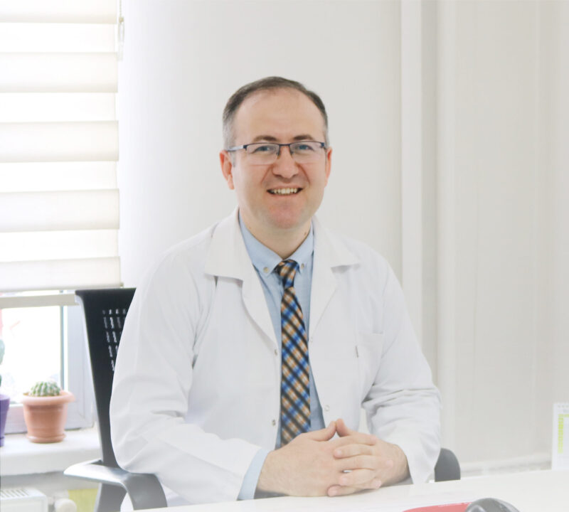 Özel Fuar Hastanesi’nde Fiziksel Tıp ve Rehabilitasyon Uzmanı Doç Dr.