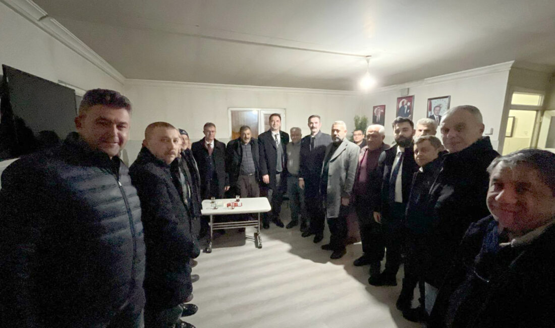 MHP Afyonkarahisar Belediye Başkan Adayı Sezer Küçükkurt, boş vaatlerle hayal
