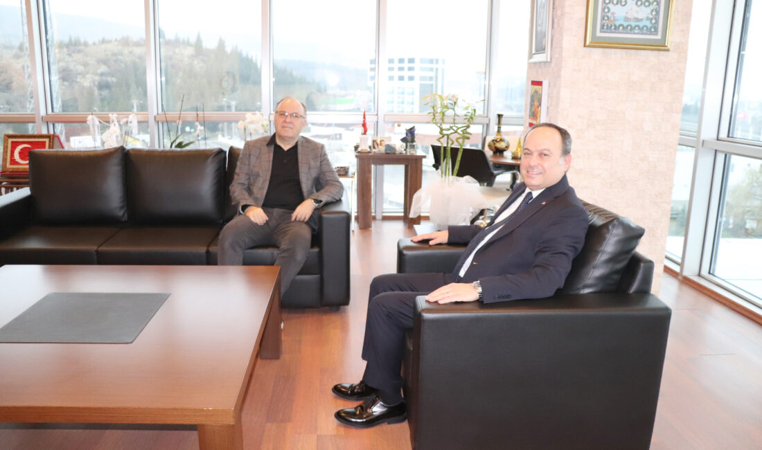 Afyonkarahisar’ın önceki dönem valilerinden Vali Mustafa Tutulmaz, Afyonkarahisar Ticaret ve