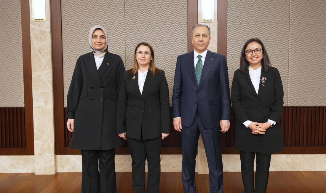 Afyonkarahisar Valisi Kübra Güran Yiğitbaşı, İçişleri Bakanı Ali Yerlikaya ile