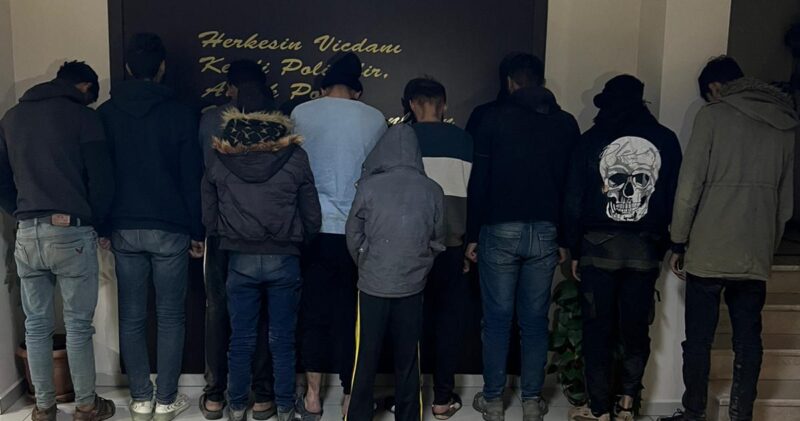 Afyonkarahisar’da emniyet ekipleri tarafından göçmen kaçakçılığının önlenmesi ve düzensiz göçmenlerin