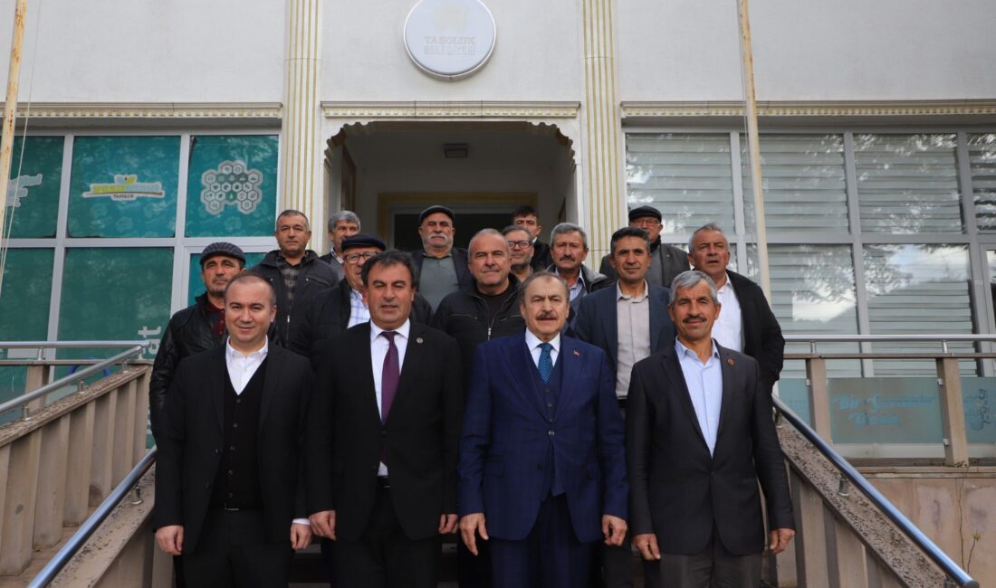 Projeler istişare edildi Orman ve Su İşleri eski Bakanı Prof. Dr. Veysel Eroğlu,