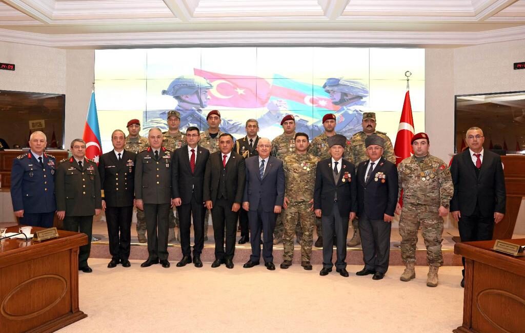 Kabulde Genelkurmay Başkanı Orgeneral Metin Gürak, Deniz Kuvvetleri Komutanı Oramiral
