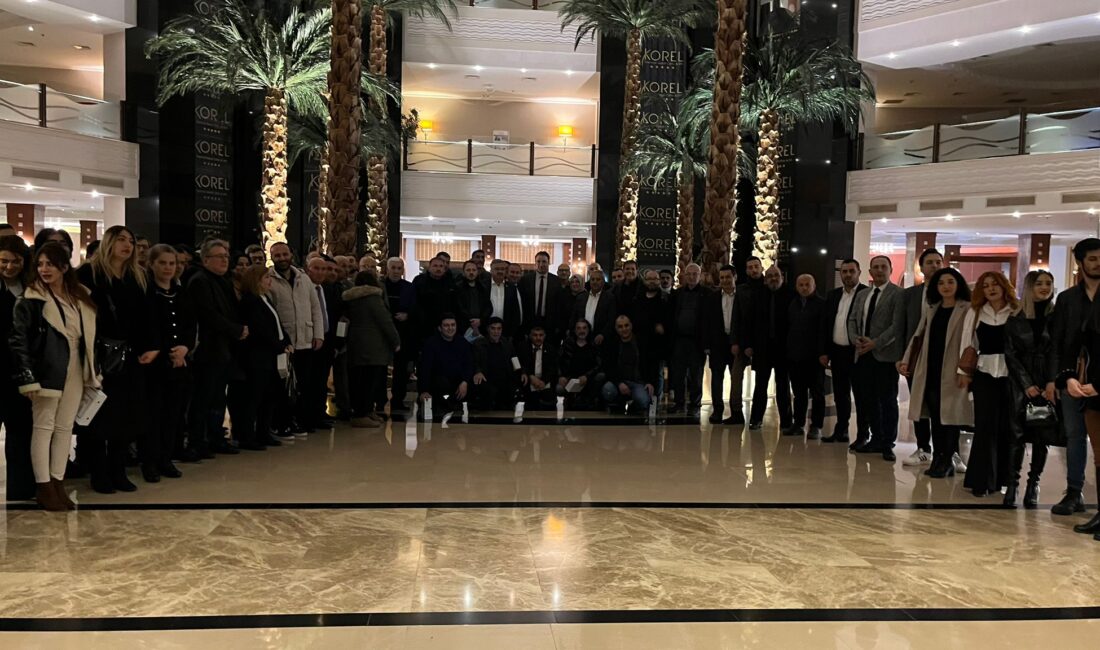 Afyonkarahisar AK Parti İl Başkanlığı Çalışan Gazeteciler Günü’nü kutladı Afyonkarahisar AK Parti İl Başkanlığı tarafından 10 Ocak Çalışan Gazeteciler