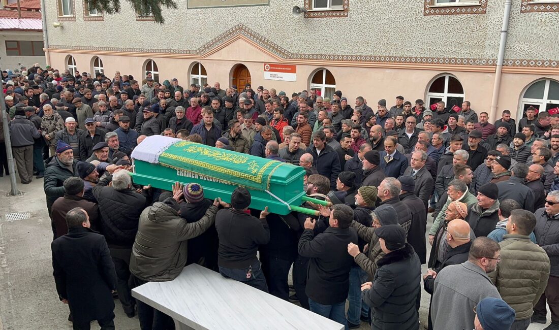 Hüseyin Çavdar’ın muhterem annesi Asiya Çavdar’ın cenazesi cuma namazına müteakip