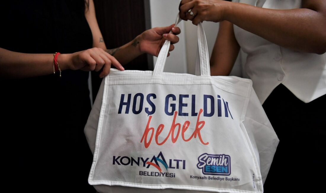 Konyaaltı Belediyesi ekipleri “Hoş Geldin Bebek” projesi kapsamında, ilçedeki yeni