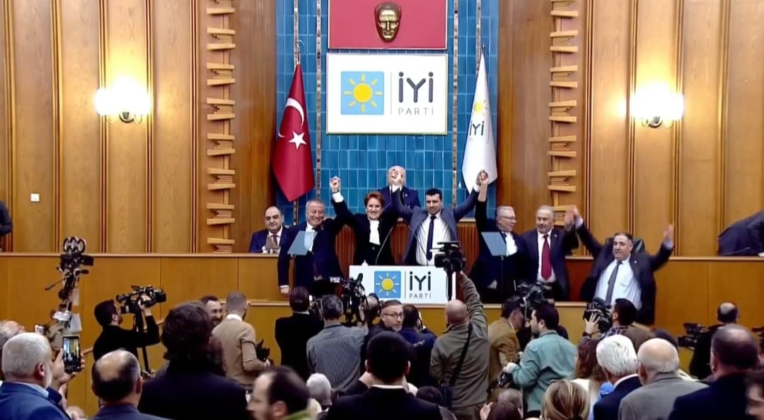 İYİ Parti Genel Başkanı Meral Akşener partisinin Türkiye Büyük Millet