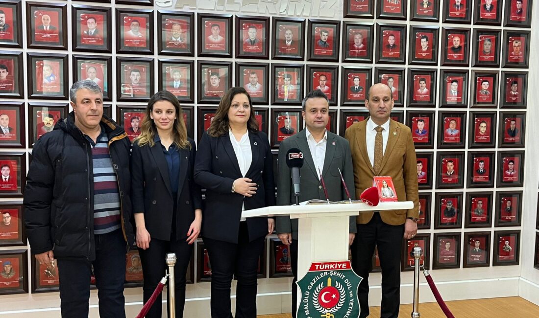 Afyonkarahisar belediye başkan adayı ve CHP Afyonkarahisar milletvekili Burcu Köksal
