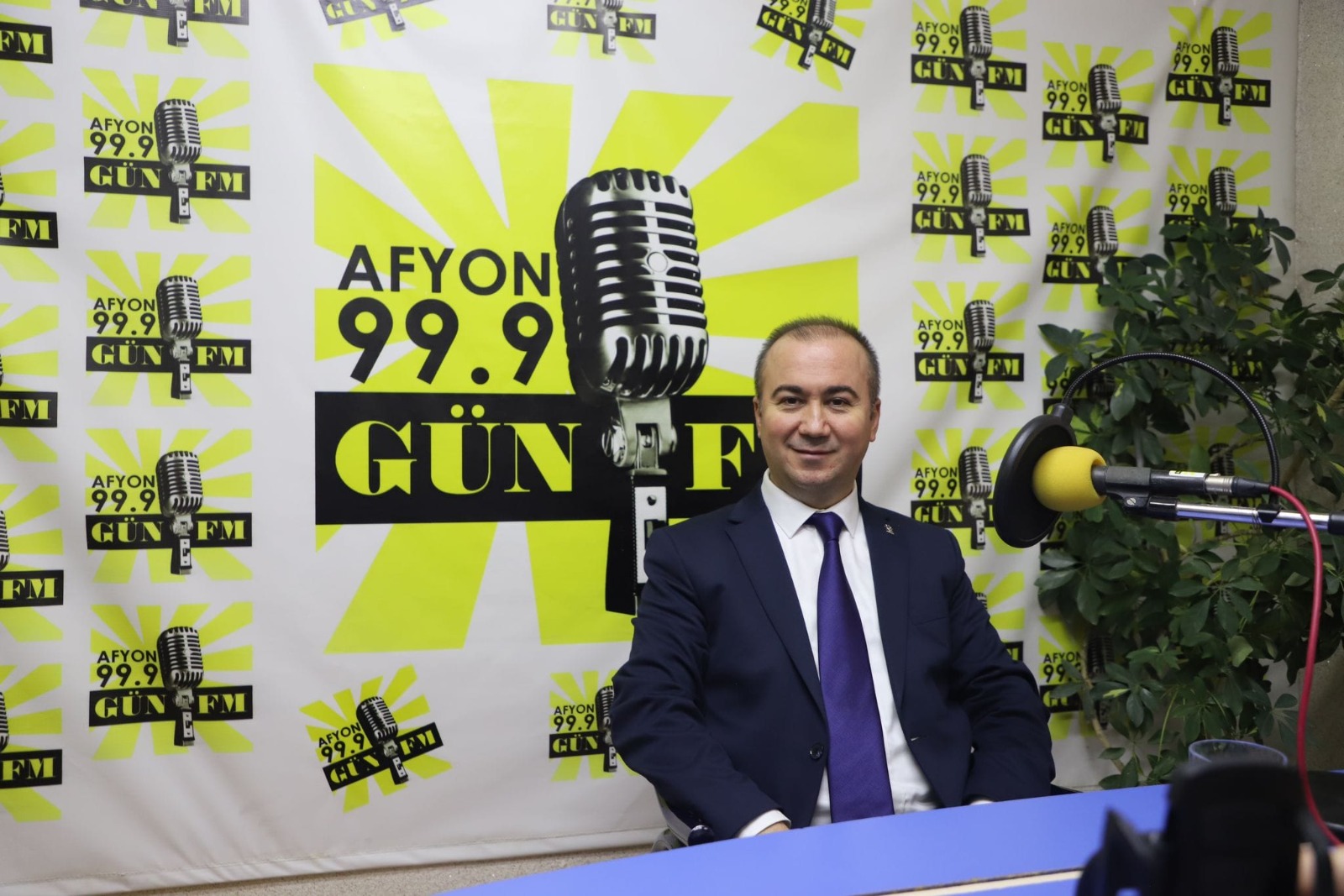 Gün FM’e konuk olan AK Parti Afyonkarahisar Belediye Başkan Adayı