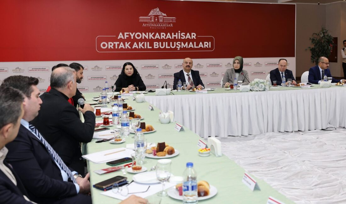 Afyonkarahisar’da Vali Kübra Güran Yiğitbaşı yönetiminde düzenlenen Ortak Akıl Buluşmaları