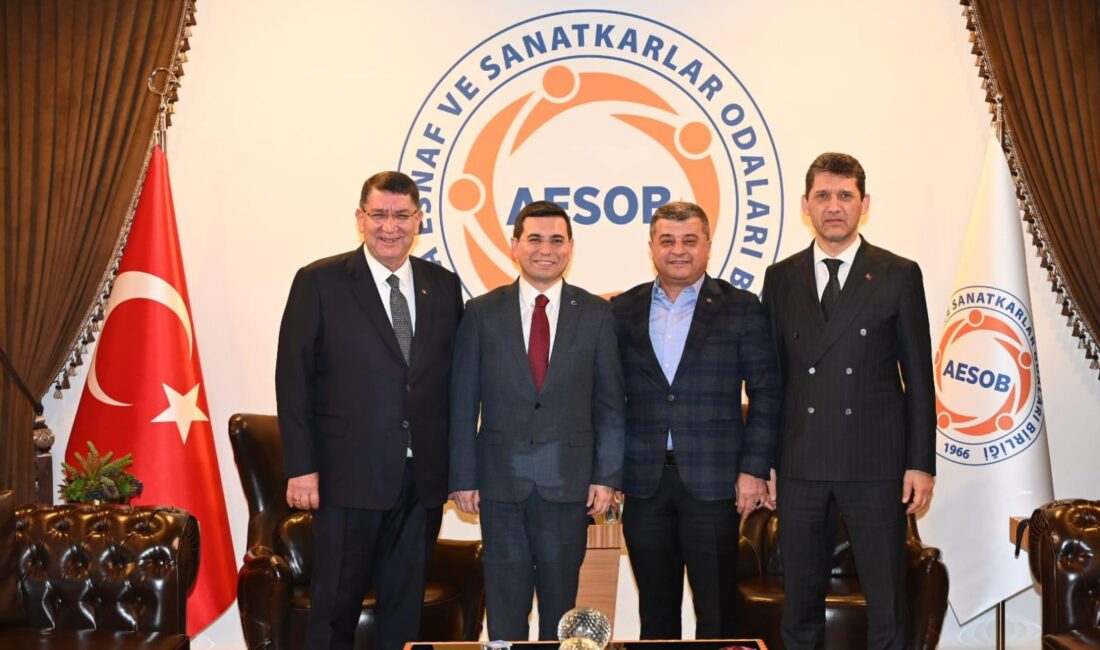 AK Parti Büyükşehir Belediye Başkanı Hakan Tütüncü, seçim startını esnaf