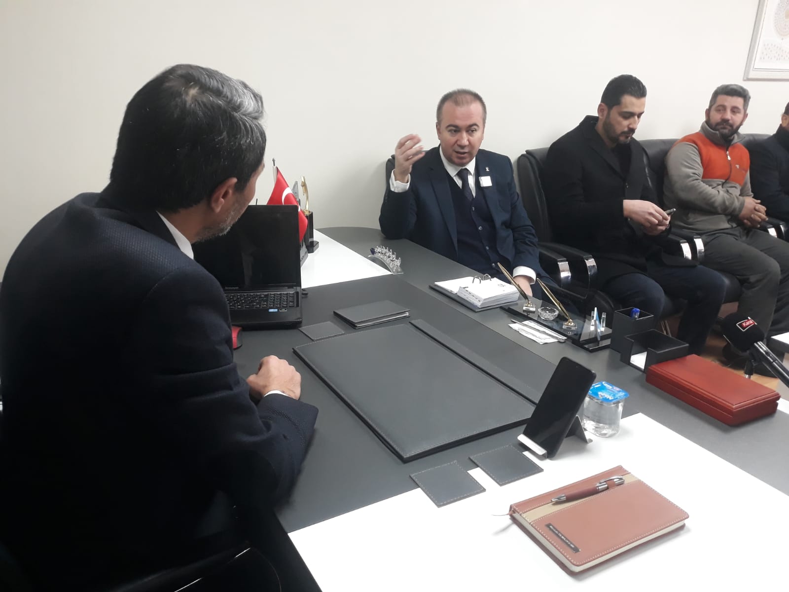 Afyonkarahisar’da seçim çalışmaları hız kesmeden devam ediyor. Afyonkarahisar Ak Parti