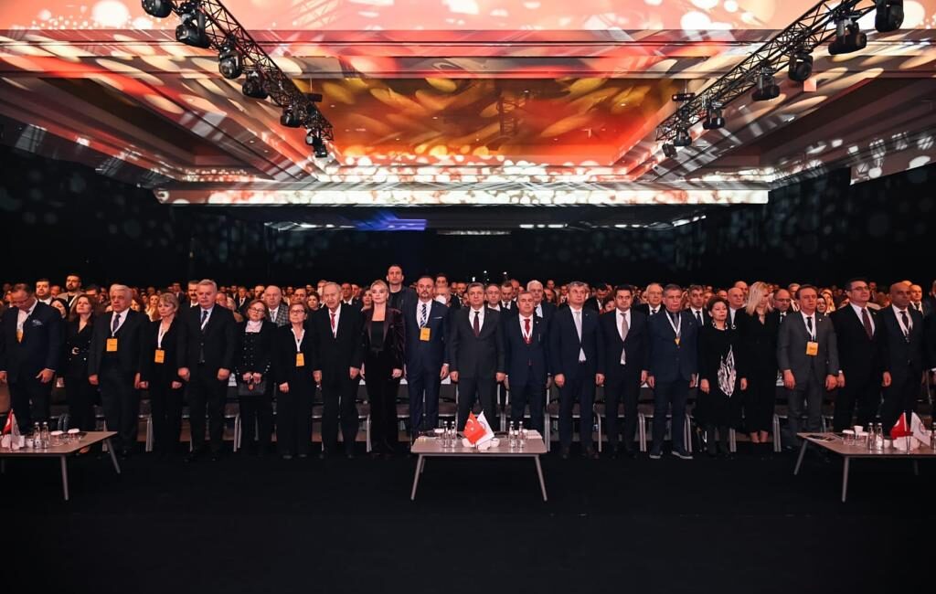   Vali Hulusi Şahin, Türkiye Özel Okullar Derneği tarafından bu