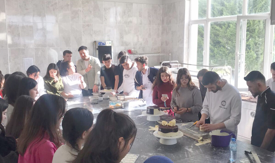 Afyon Kocatepe Üniversitesi (AKÜ) Turizm Fakültesinde “akademi, sektör ve öğrenci