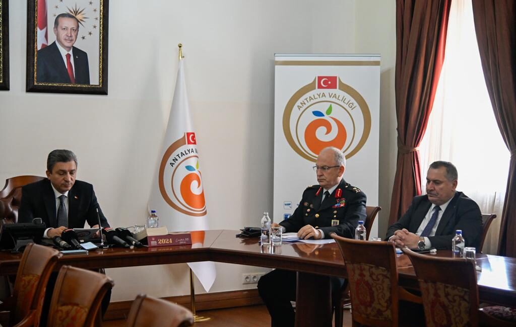 Antalya Valisi Hulusi Şahin 31 Mart 2024 Mahalli İdareler Genel