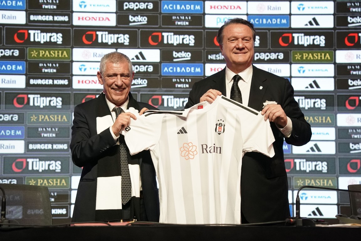 Beşiktaş Kulübü Başkanı Hasan Arat, görüştükleri 15 teknik direktör arasında