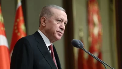 Cumhurbaşkanı Recep Tayyip Erdoğan, “Pazar günü İstanbul adayını duyacaksınız” dedi. Cumhurbaşkanı Recep Tayyip Erdoğan,