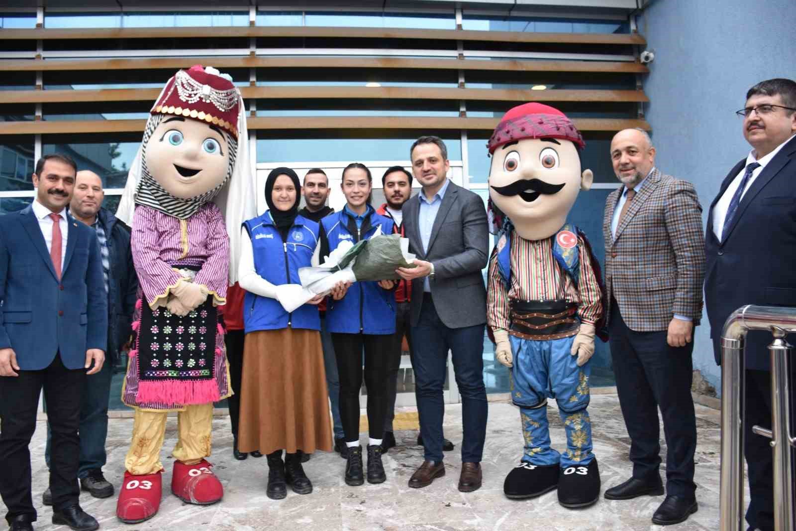 GENÇLİK VE SPOR BAKAN YARDIMCISI DR. ENES EMİNOĞLU, AFYONKARAHİSAR'DA GERÇEKLEŞTİRDİĞİ