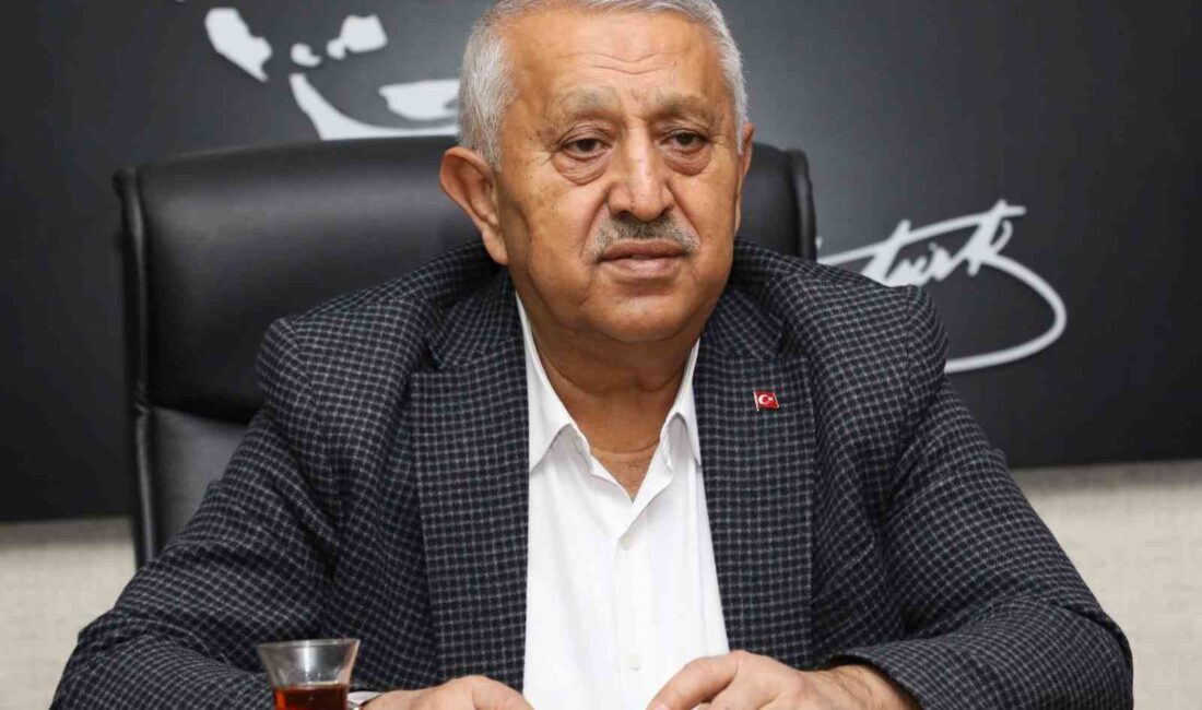 AFYONKARAHİSAR BELEDİYE BAŞKANI MEHMET ZEYBEK, VAAT ETTİKLERİ 37 PROJEDEN FAZLASINI