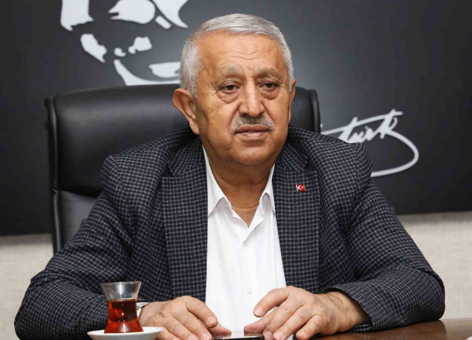 AFYONKARAHİSAR BELEDİYE BAŞKANI MEHMET ZEYBEK, VAAT ETTİKLERİ 37 PROJEDEN FAZLASINI