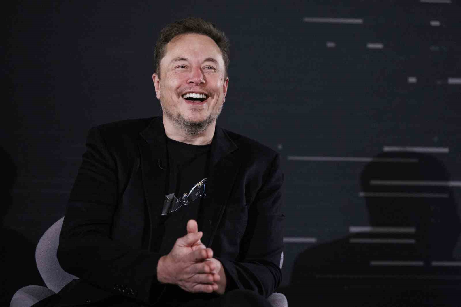 BD'Lİ NÖROTEKNOLOJİ ŞİRKETİ NEURALİNK'İN SAHİBİ ELON MUSK, İLK KEZ BİR