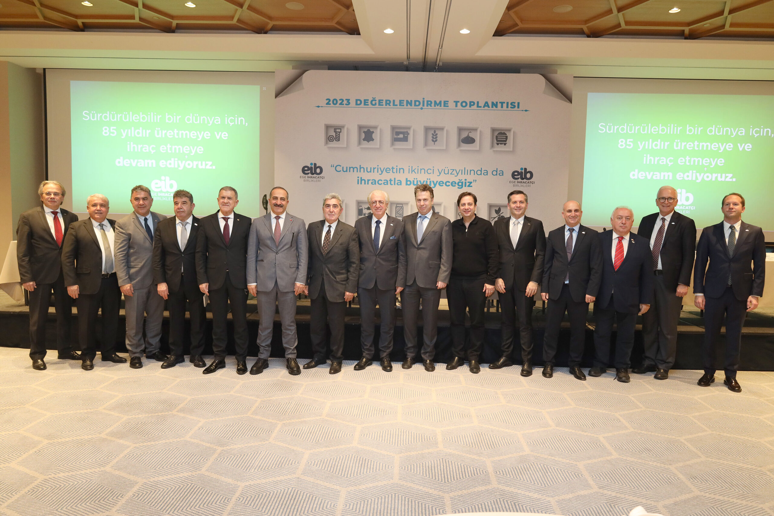 Türkiye’ye 2023 yılında 42,6 milyar dolar döviz kazandıran Egeli ihracatçılar