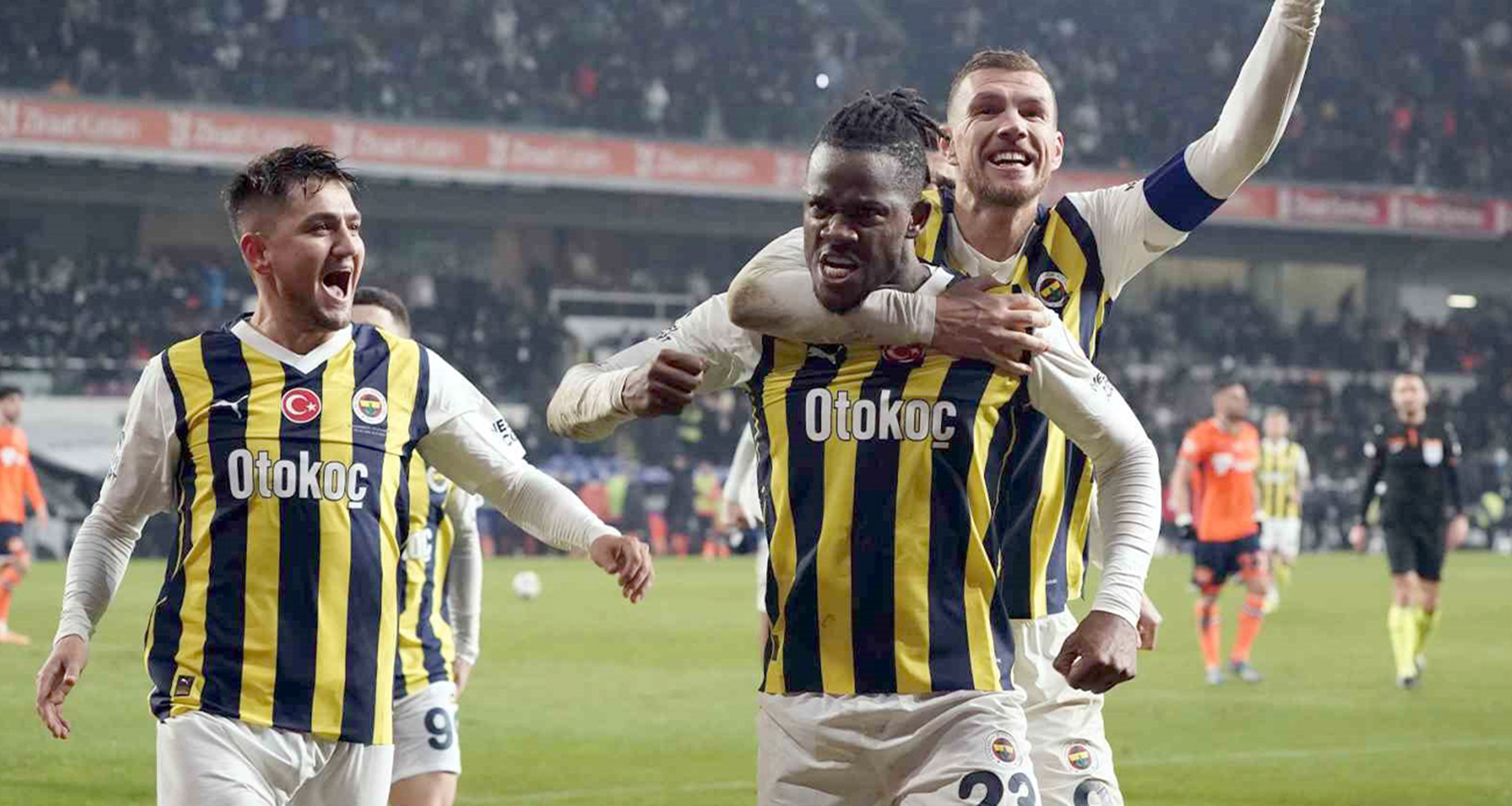 Başakşehir’i deplasmanda 1-0 mağlup eden Fenerbahçe, bu sezon çıktığı 11
