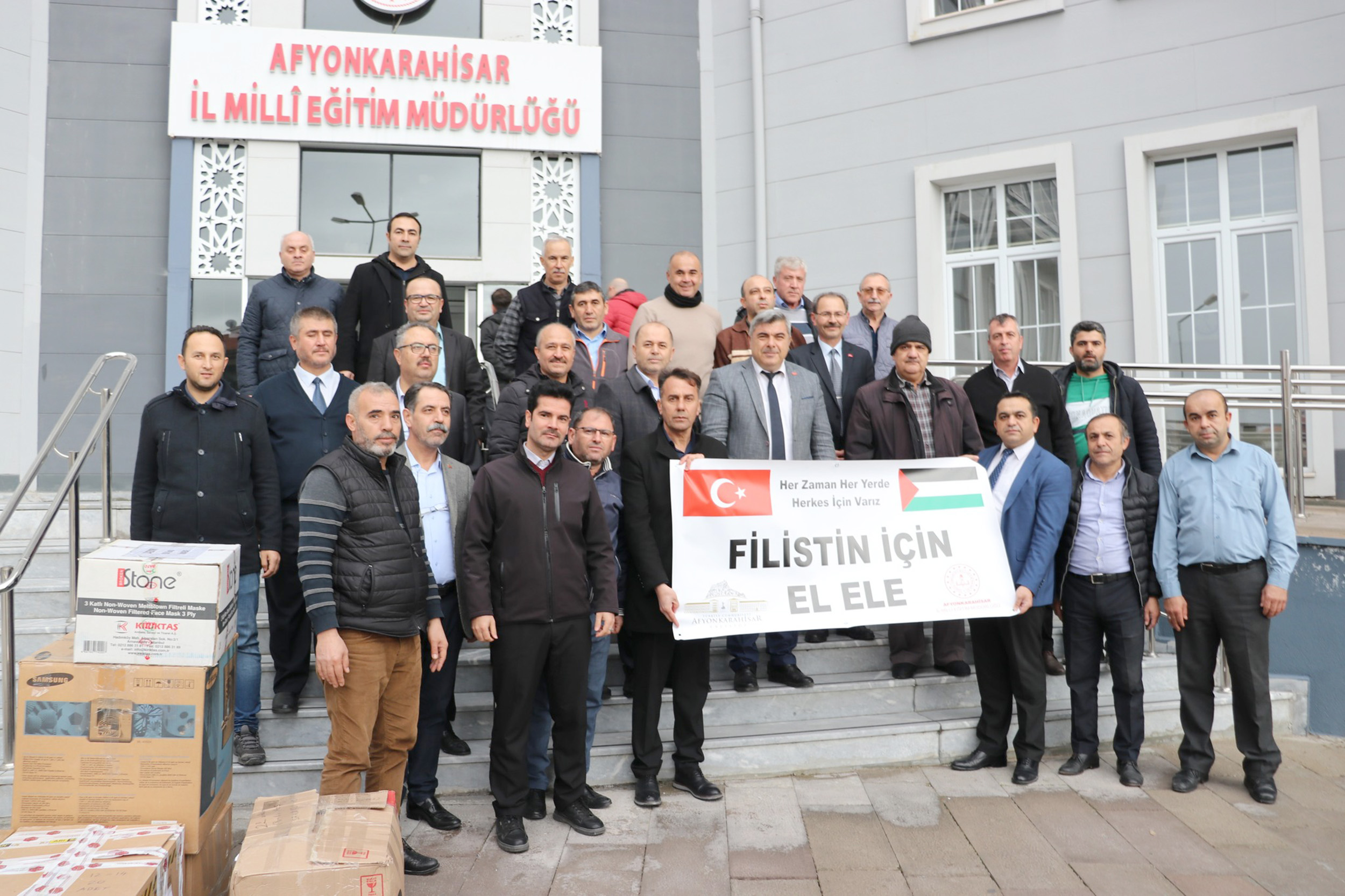 Afyonkarahisar’da Filistinliler için üretilen malzemeler gönderildi. Hayat Boyu Öğrenme Genel