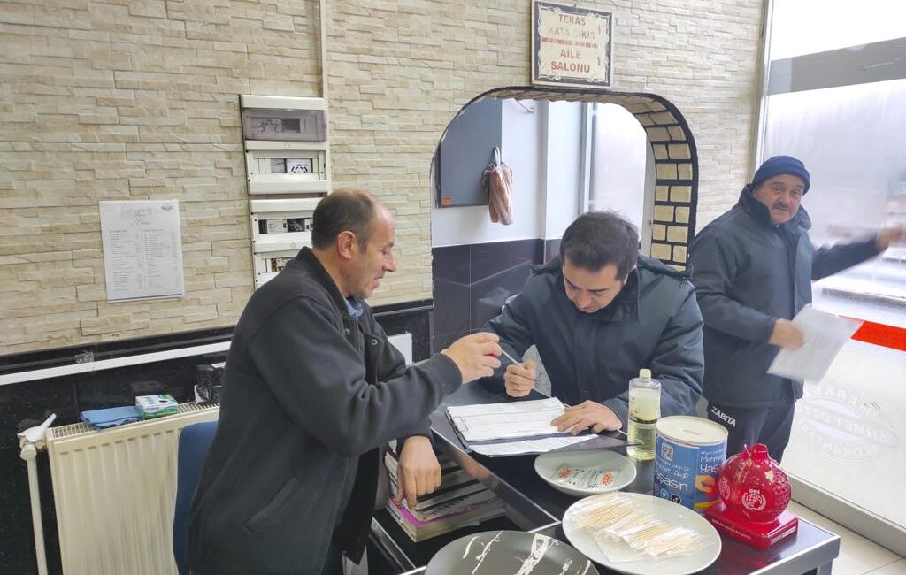 Sandıklı Belediyesi Zabıta Müdürlüğü ekipleri ilçe genelinde tarife ve fiyat