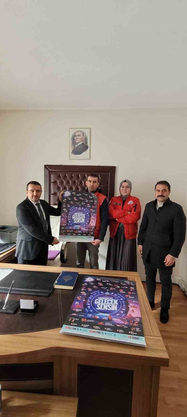 AFYONKARAHİSAR GENÇLİK MERKEZİ MÜDÜRÜ HASAN HÜSEYİN BALA, T3 VAKFI AFYONKARAHİSAR