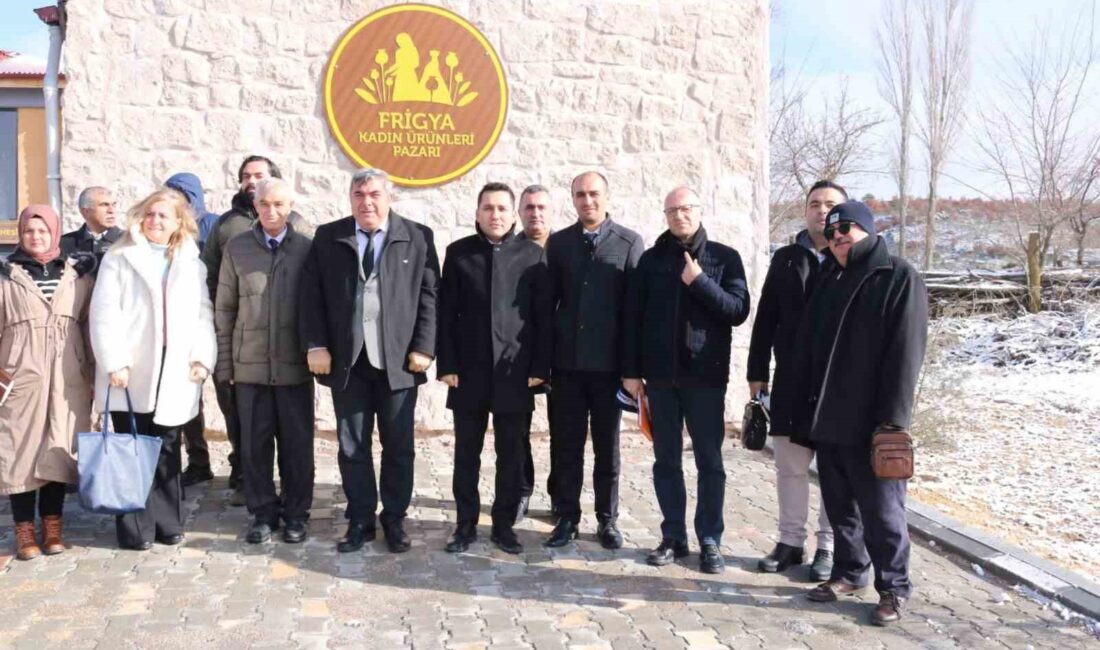 AFYONKARAHİSAR’DA 17 İLÇE HALK EĞİTİMİ MERKEZİ MÜDÜRLERİNİN KATILIMI İLE GERÇEKLEŞTİRİLEN