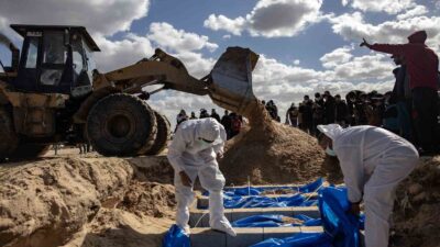 İSRAİL GÜÇLERİNİN TESLİM ETTİĞİ YAKLAŞIK 100 FİLİSTİNLİNİN CENAZESİ, REFAH KENTİNDE