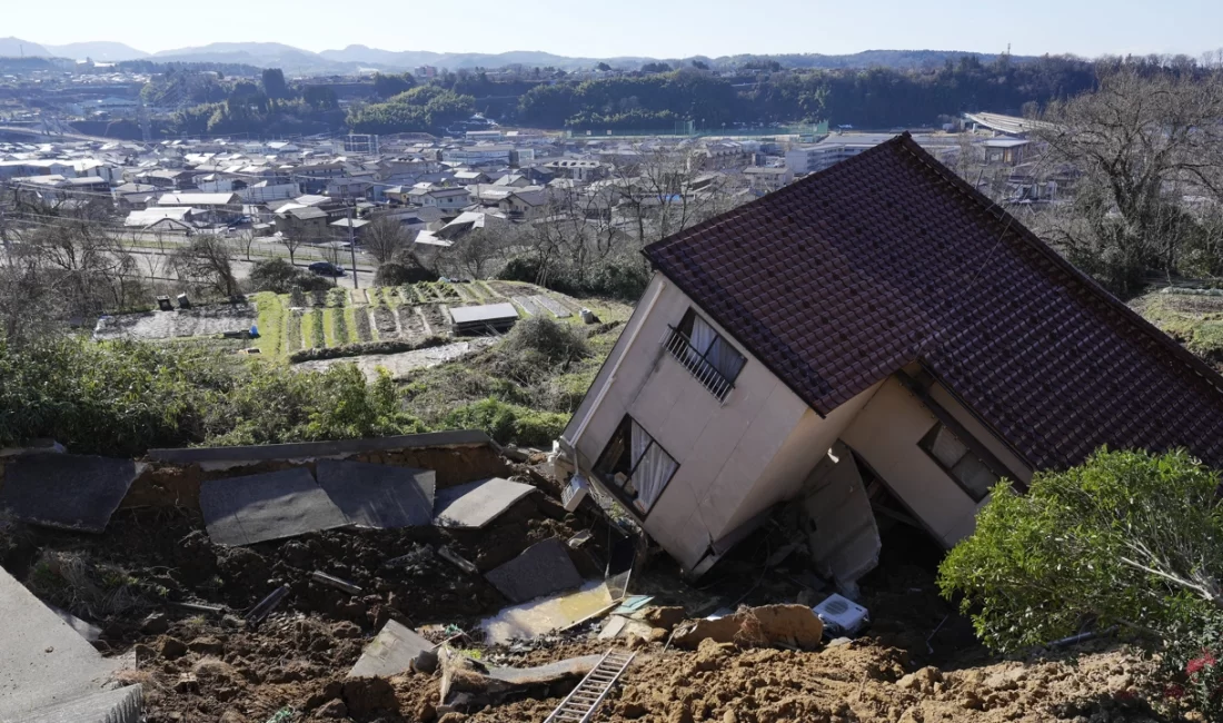 Japonya’da meydana gelen 7,6 büyüklüğündeki depremde hayatını kaybedenlerin sayısı 30’a