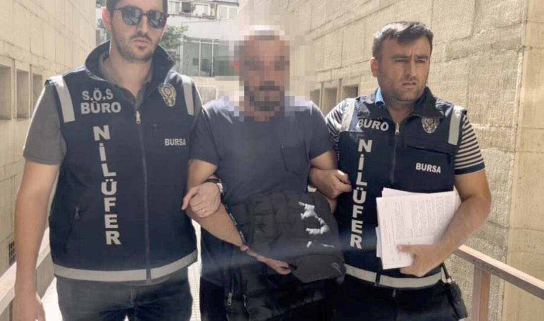Bursa’da gittiği eğlence merkezinde eski sevgilisini gören ve zorla araca