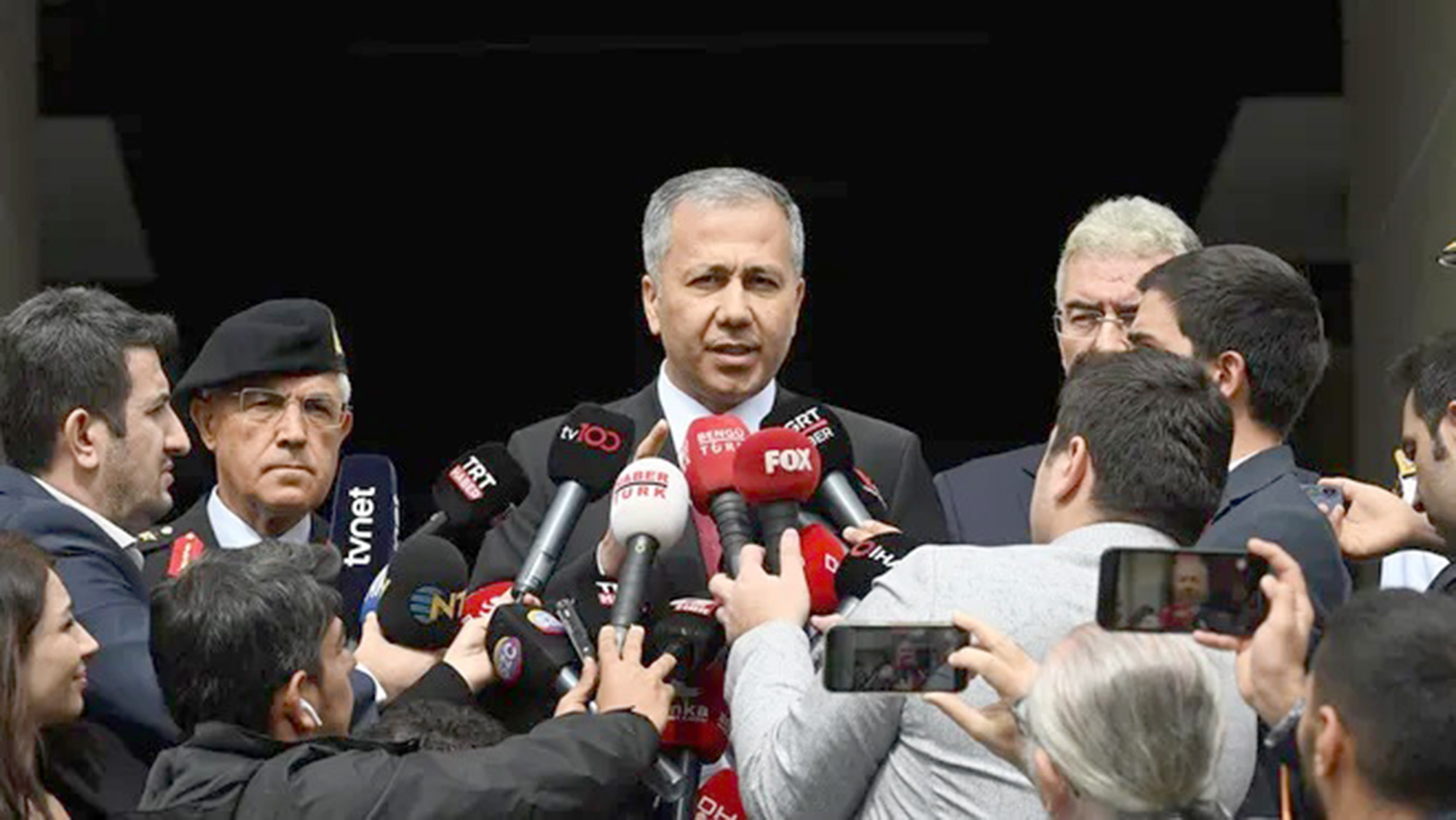 İçişleri Bakanı Ali Yerlikaya, 9 ilde DEAŞ terör örgütüne yönelik