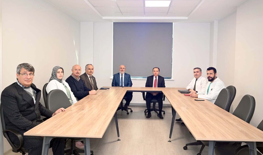 Afyon Kocatepe Üniversitesi (AKÜ) Rektörü Prof. Dr. Mehmet Karakaş, AKÜ