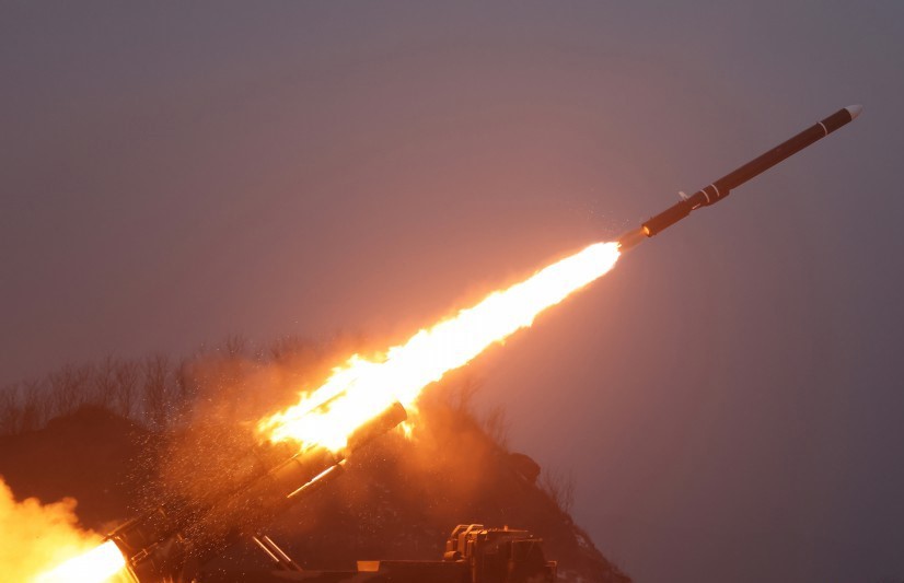 KUZEY KORE ORDUSU, DÜN ATEŞLEDİĞİ FÜZELERİN STRATEJİK SEYİR FÜZESİ “HWASAL-2”