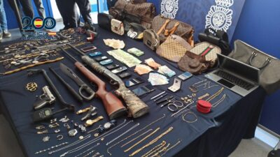 İSPANYA’DA LÜKS EVLERİ SOYAN DOĞU AVRUPA KÖKENLİ ESKİ ASKERLERDEN OLUŞAN