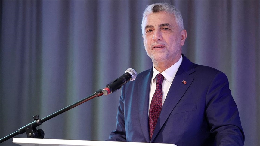 Ticaret Bakanı Ömer Bolat, üreticileri ve ihracatçıları destekleyici etkin savunma