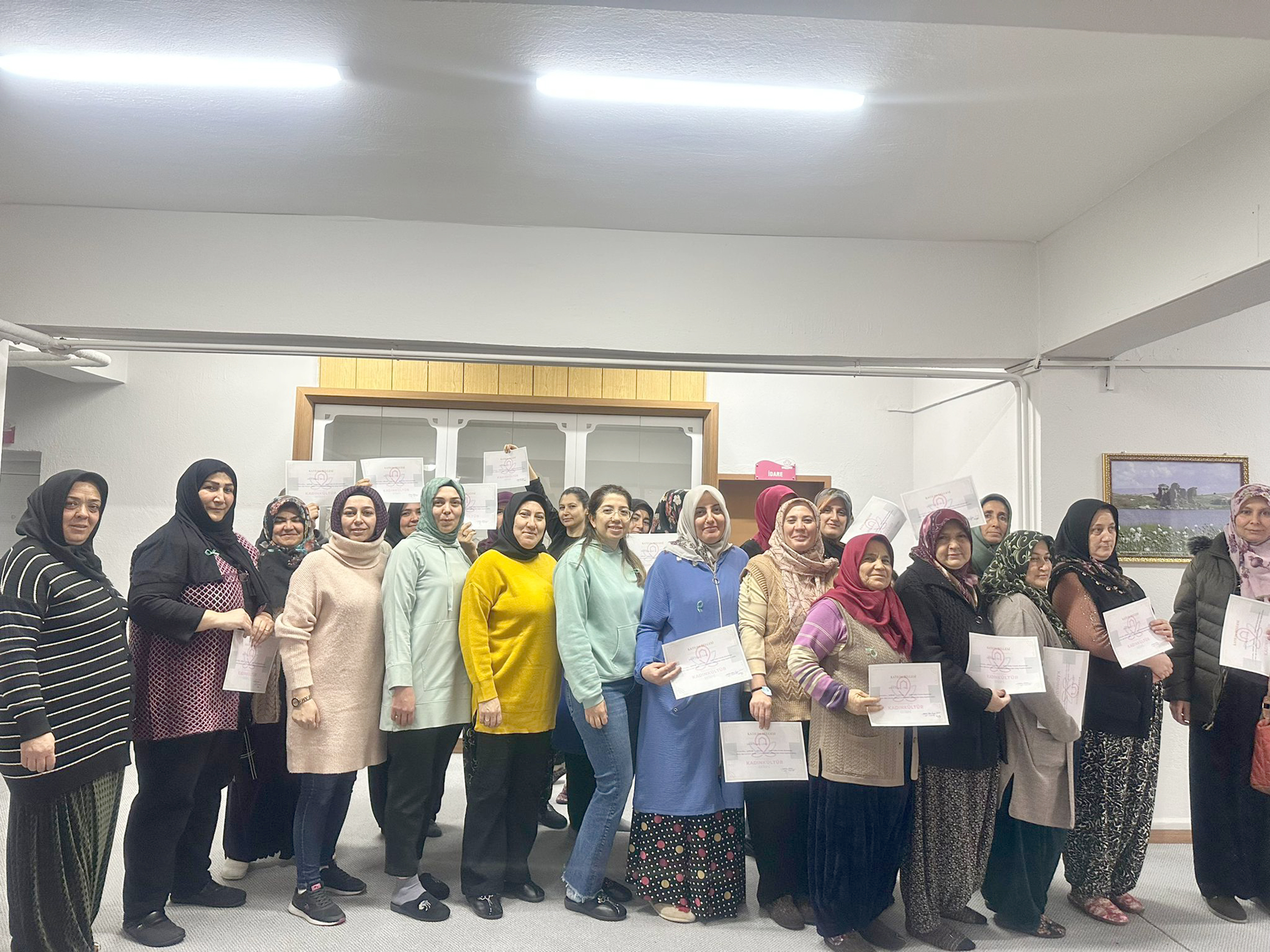 Afyonkarahisar’daki Kadın Kültür Evleri’nde Rahim Ağzı Kanseri Farkındalığı dolayısıyla eğitimler