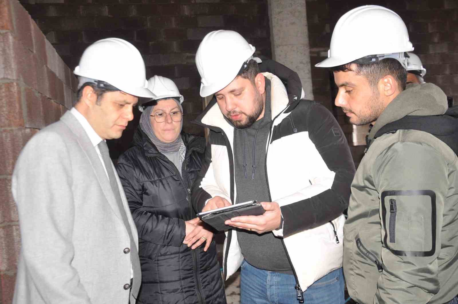 AFYONKARAHİSAR’IN SANDIKLI İLÇESİNDE YAPIMINA GEÇTİĞİMİZ YIL BAŞLANAN HÜKÜMET KONAĞI BİNASI