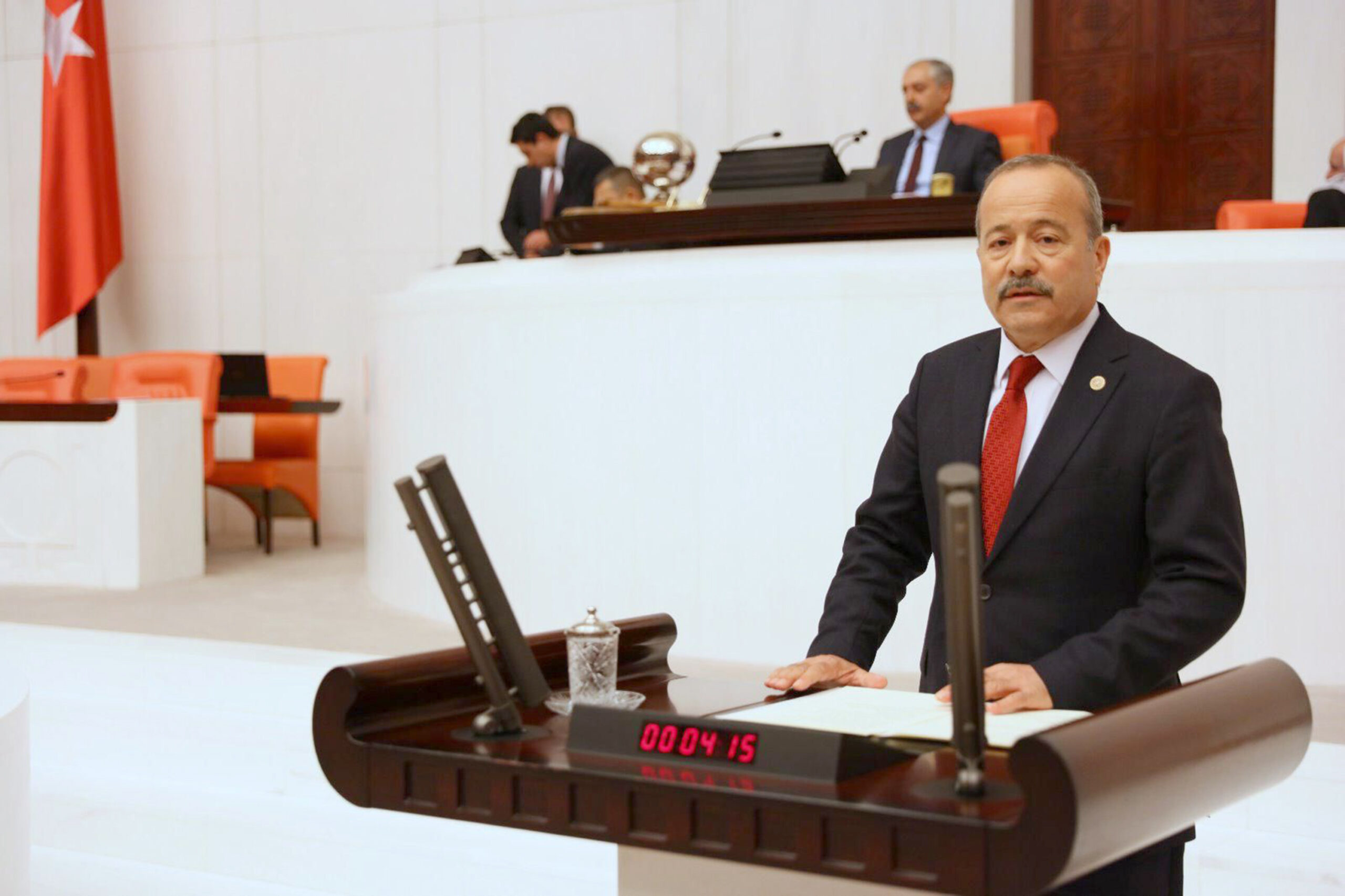 Son günlerde futbolda yaşanan olaylarla ilgili olarak açıklamalarda bulunan MHP