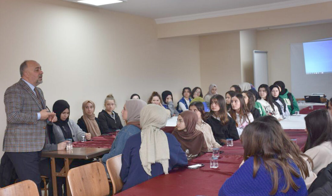 Afyonkarahisar’da bulunan Susuz Mesleki Teknik Anadolu Lisesi öğrencileri, “Tercih Senin”